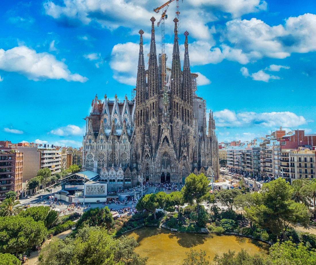Barcelona Travel Tips: 10 Traps & Mistakes Every Tourist Should Avoid